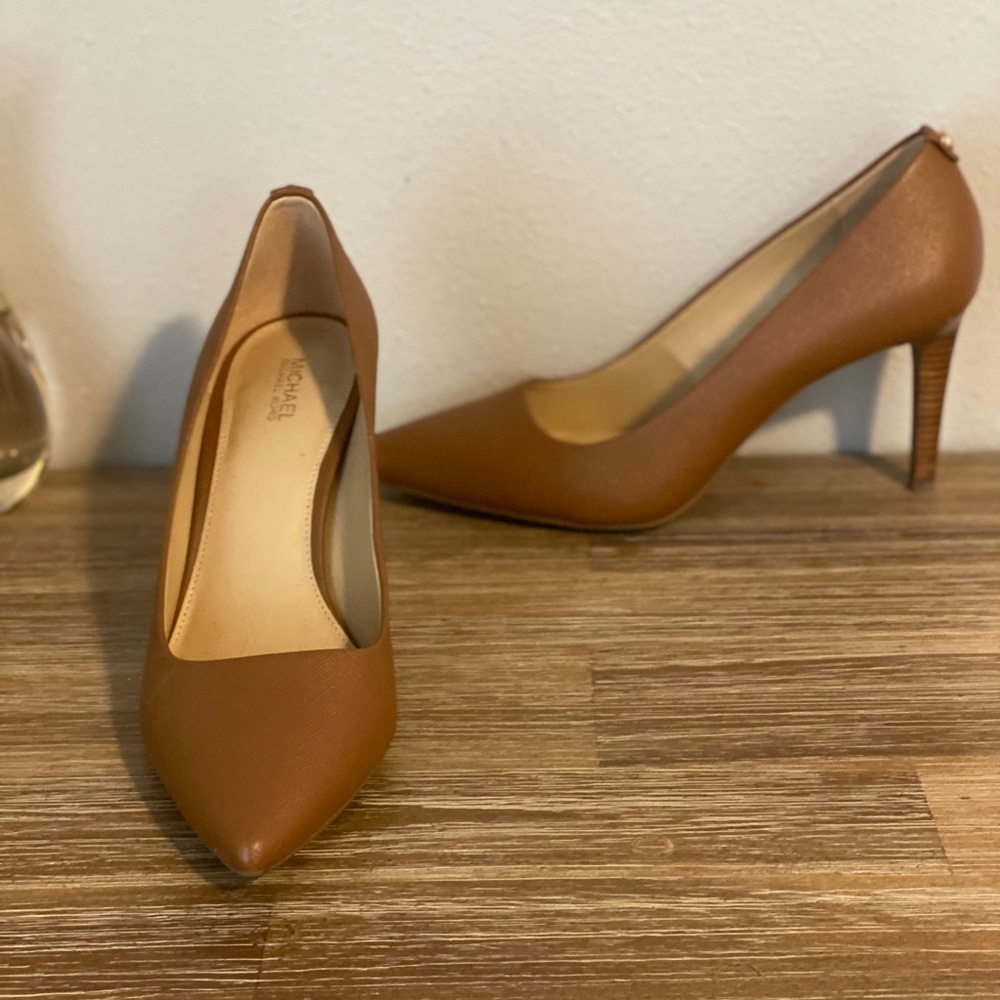 Michael Kors Pointed toe Heel